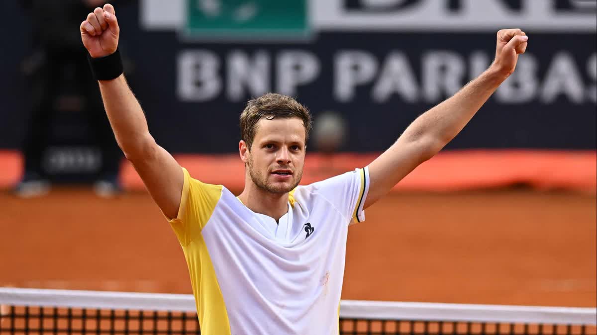 يانيك هانفمان