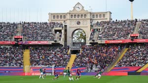 برشلونة