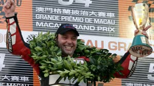 متسابق الدراجات النارية البريطاني ستيف بلاتر