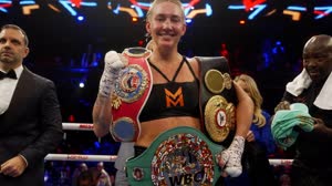 ميكايلا ماير