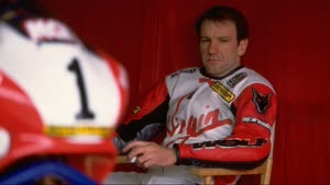 متسابق الدراجات النارية البريطاني نيال ماكنزي