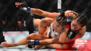 أليكسا غراسو تضرب مايسي باربر