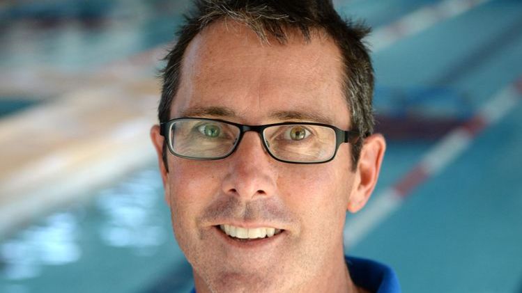 السباح الأسترالي بيل كيربي