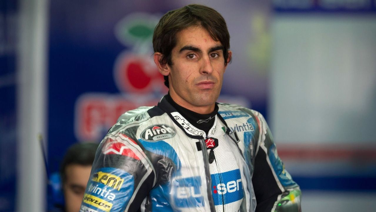 متسابق الدراجات النارية الإسباني جوليان سيمون