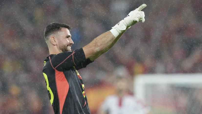 أوناي سيمون