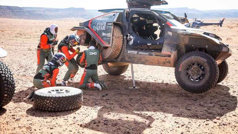 ناصر العطية