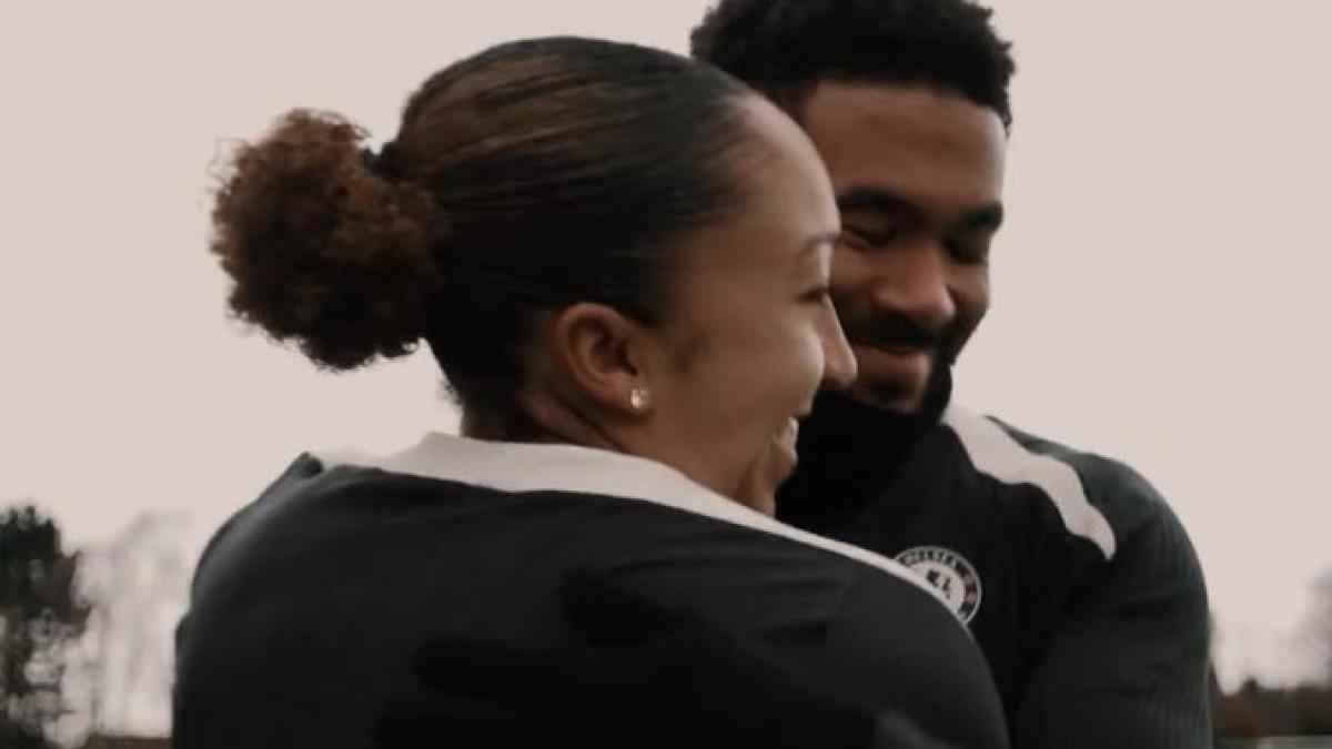 لورين وريس جيمس