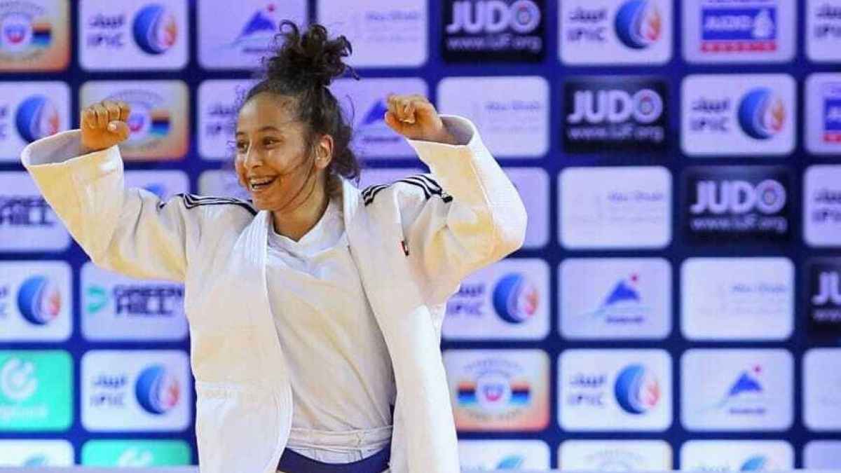 ميثاء النيادي - الإمارات